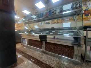 Vitrina expositora refrigerada con motor
