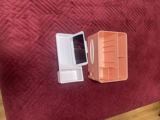 Organizador de Maquillaje Rosa y Blanco