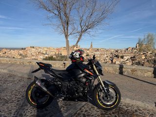 Suzuki GSR 750 ABS 2015