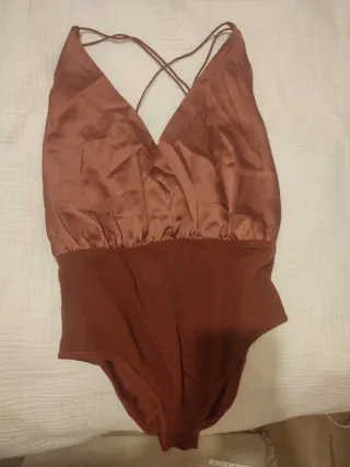 Body tirantes satén marrón