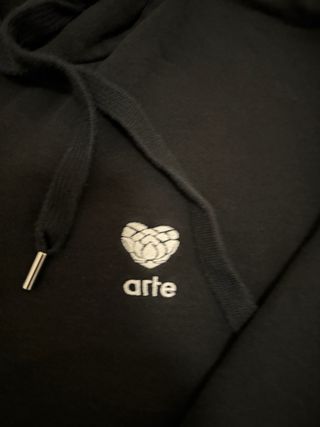 Felpa Arte nera con logo