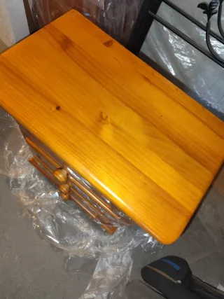 2 Cabeceros y 2 Mesillas Nuevos