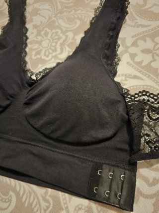 Reggiseno sportivo push-up con pizzo
