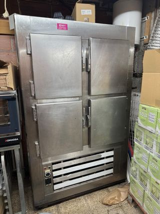 Vitrina expositora carnicería/charcutería