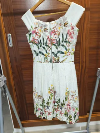 Vestido blanco estampado floral