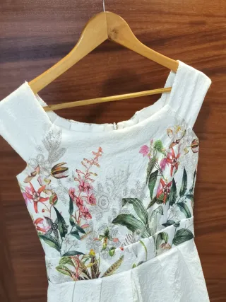 Vestido blanco estampado floral