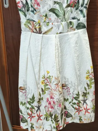 Vestido blanco estampado floral
