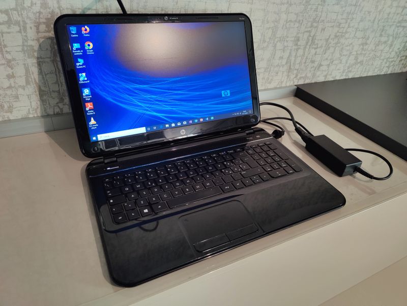Portátil HP Intel i3 4GB RAM HD320 afbeelding 3