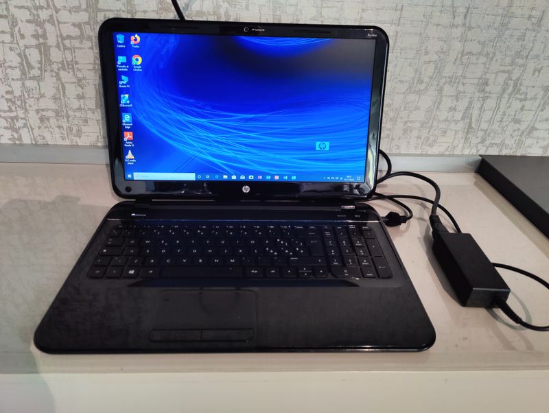 Portátil HP Intel i3 4GB RAM HD320 afbeelding 2
