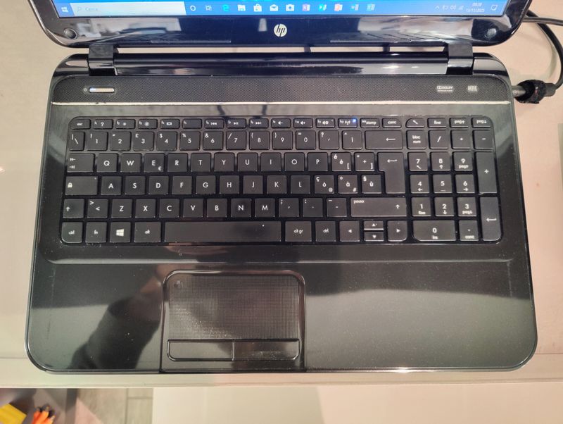 Portátil HP Intel i3 4GB RAM HD320 afbeelding 4