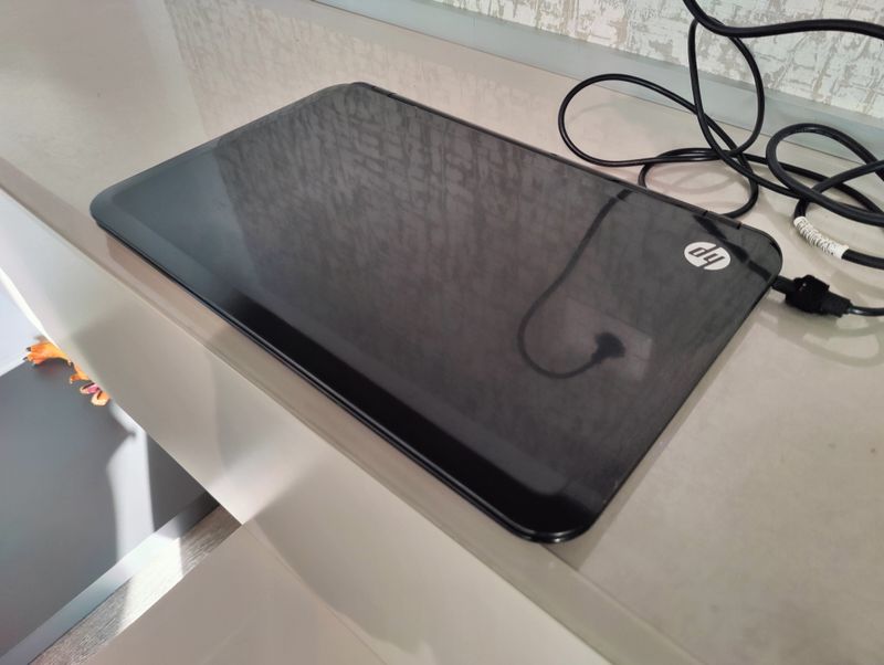 Portátil HP Intel i3 4GB RAM HD320 afbeelding 8