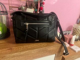 Bolso Misako negro acolchado