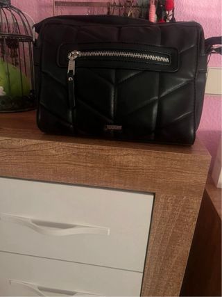 Bolso Misako negro acolchado