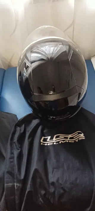 Pareja de cascos ls2