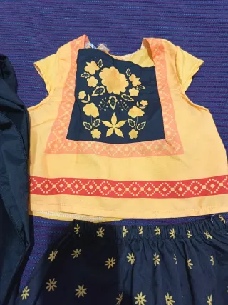 Disfraz infantil amarillo y negro