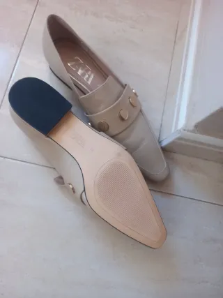 Zapatos planos Zara piel beige talla 37