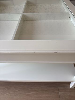 Mesa centro Liatorp cristal y madera