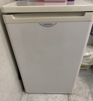 Nevera pequeña Corbero