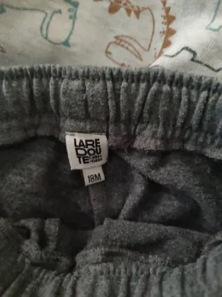 Chándal niño T.18m marca "La Redoute"