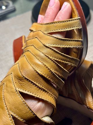 Sandalias piel tacón Cristina Lucchi camel 37