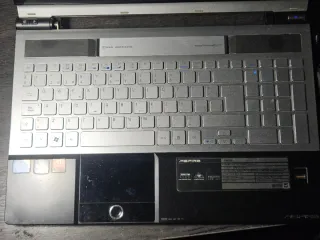 Acer Aspire 5943G Portátil