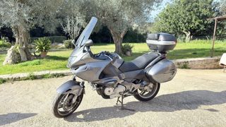 Honda NT700V Deauville Touring Gris