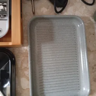 Griglia elettrica con base in bambù