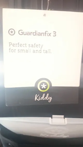 Silla coche Kiddy Guardianfix3 SIN ESTRENAR.