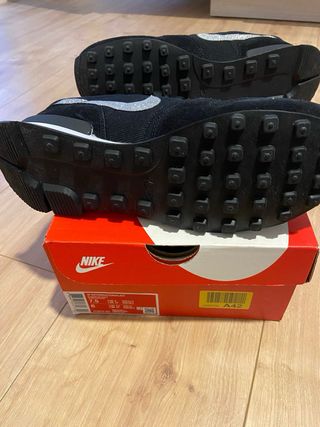 Zapatillas Nike Mujer Talla 38.5NUEVAS A ESTRENAR