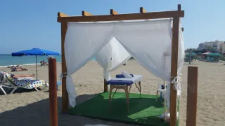 Se busca chica masajista para carpa en Playa.