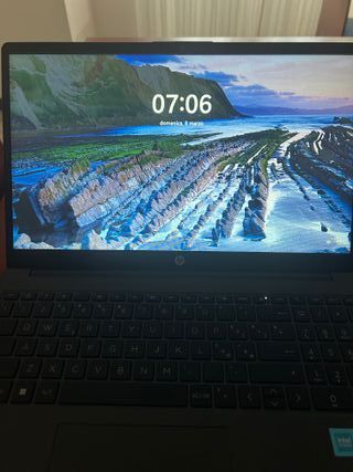 HP Laptop 15-fd0010sl Intel N100