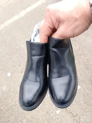 Stivaletti neri donna