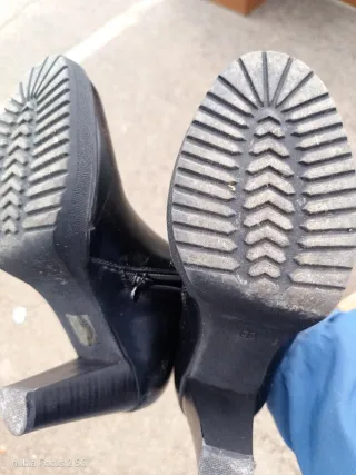 Stivaletti neri donna