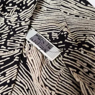 Blusa Krizia Beige y Negra Talla XL