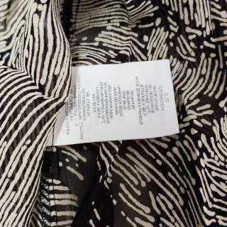 Blusa Krizia Beige y Negra Talla XL