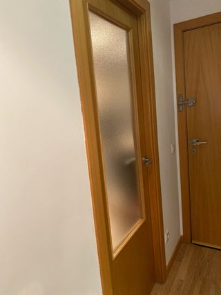 Puerta de madera con marco 5 total