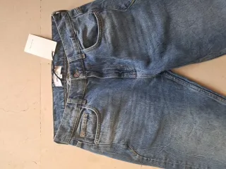 Vaqueros Scalpers mujer acampanados