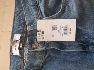 Vaqueros Scalpers mujer acampanados