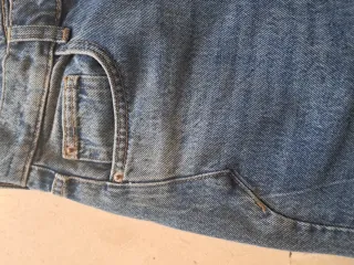 Vaqueros Scalpers mujer acampanados