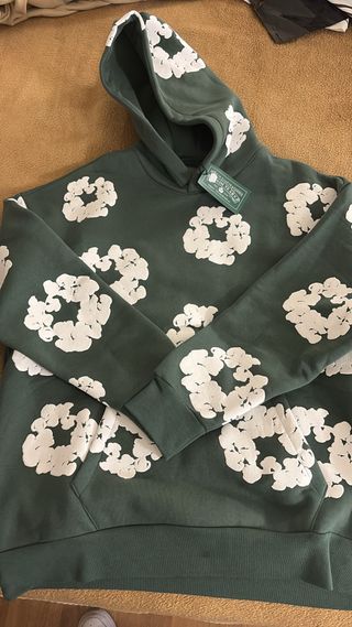 Felpe denim tears in 3 taglie, 100 euro ciascuna