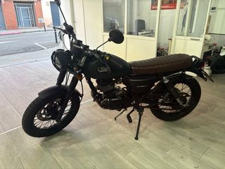 Mash Seventy 125cc Negra Marrón Manual