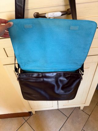 Tracolla Piquadro in cuoio marrone