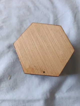 Cajita decorativa madera taracea 9cm