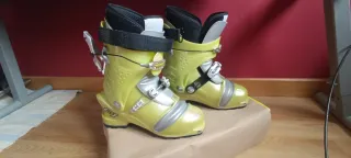 Esquís travesía Völkl Rise84 + fijac ATK Rider10