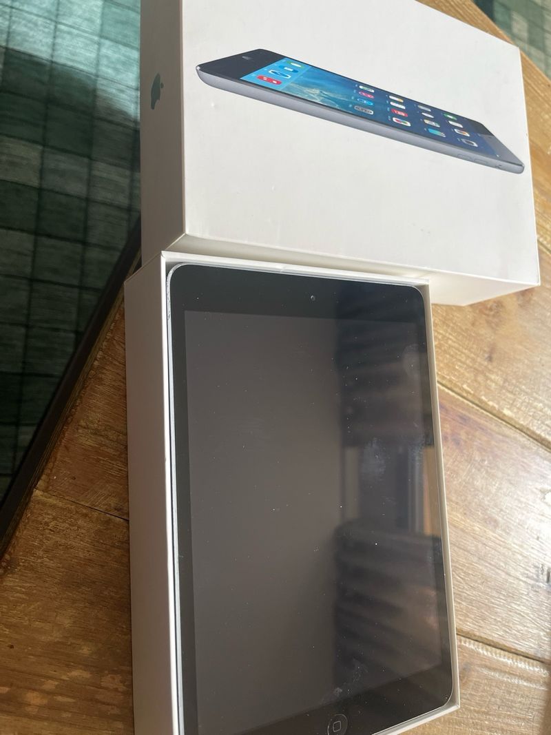 iPad mini Wi-Fi 64GB Gris Espacial afbeelding 2