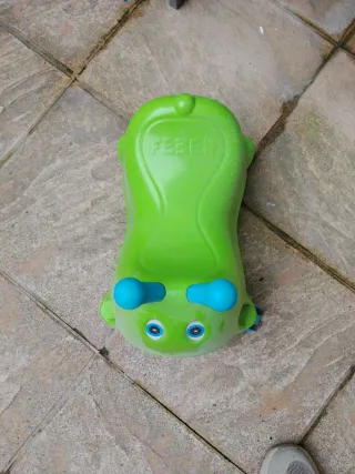 Cochecito andador FEBER verde