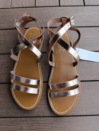 Sandalias doradas talla 40