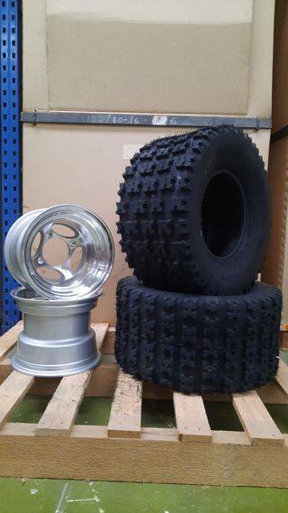 Neumáticos 22x10-10 + Llantas ITP 10x8 4/115 NUEVO