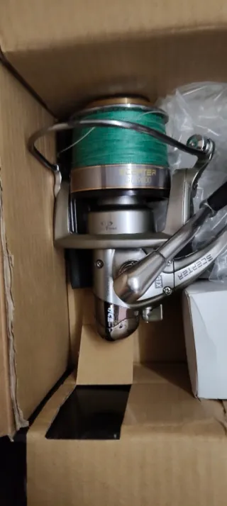 Mulinello Shimano 9000 con bobina di ricambio 5000