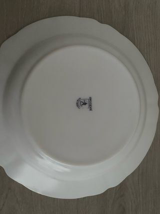 Plato Arcopal grande con flores y fuente Harmonía